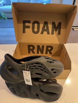 Yeezy Foam Runners *BEST OFFER*