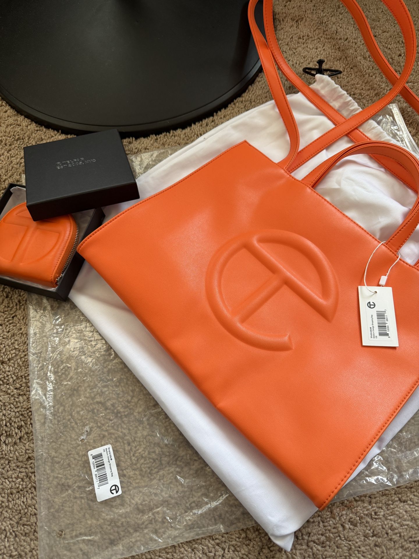 Telfar Bag w Wallet 