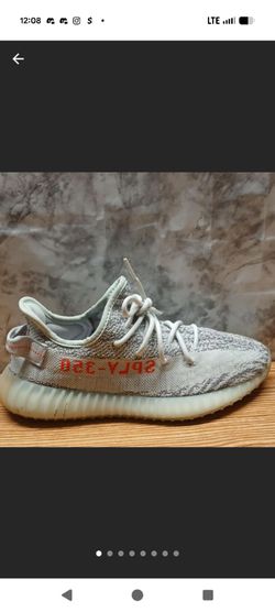 Yeezy Blue beluga size 8