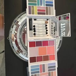  Claire’s  Glam Bag