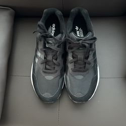 Mens Adidas Size 11