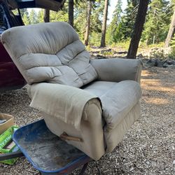 Free Lazy Boy Recliner 