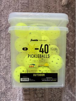 Brand New unused Franklin X4 0 pickle ball balls