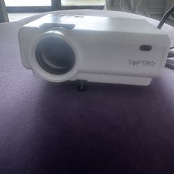 TopTro TR21 Projector