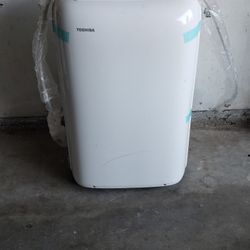 PORTABLE AC UNIT