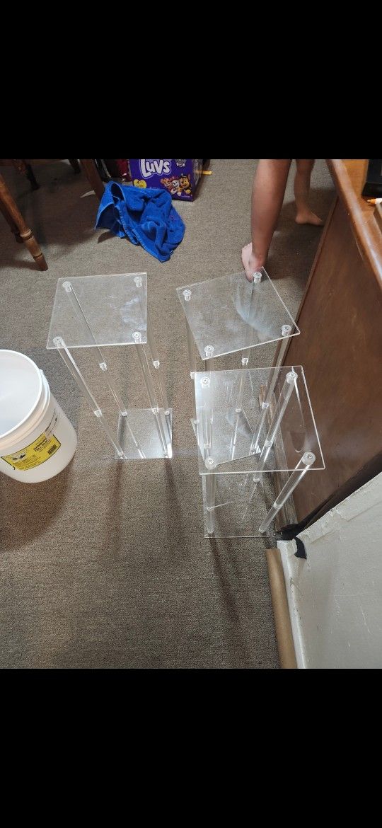 Clear Acrylic Stands
