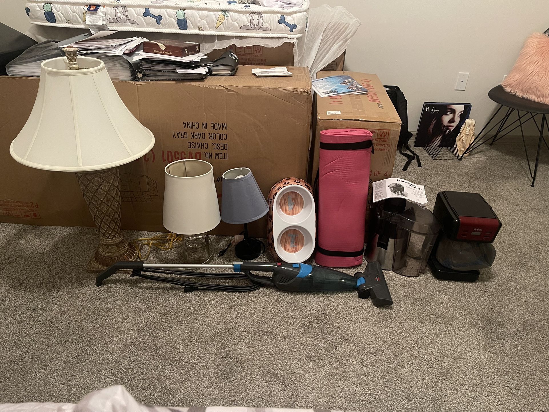 Lamps/Dog Bowl/Yoga Mat/Vacuum/juicer/coffee Maker