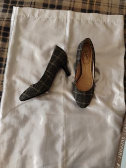 Women Shoes 8M