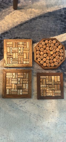 Hardwood wine cork trivets