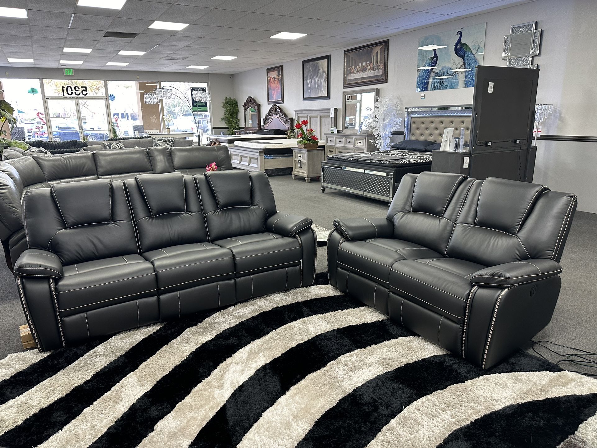 3PC Black Sofa & Loveseat + Get Free Recliner Chair