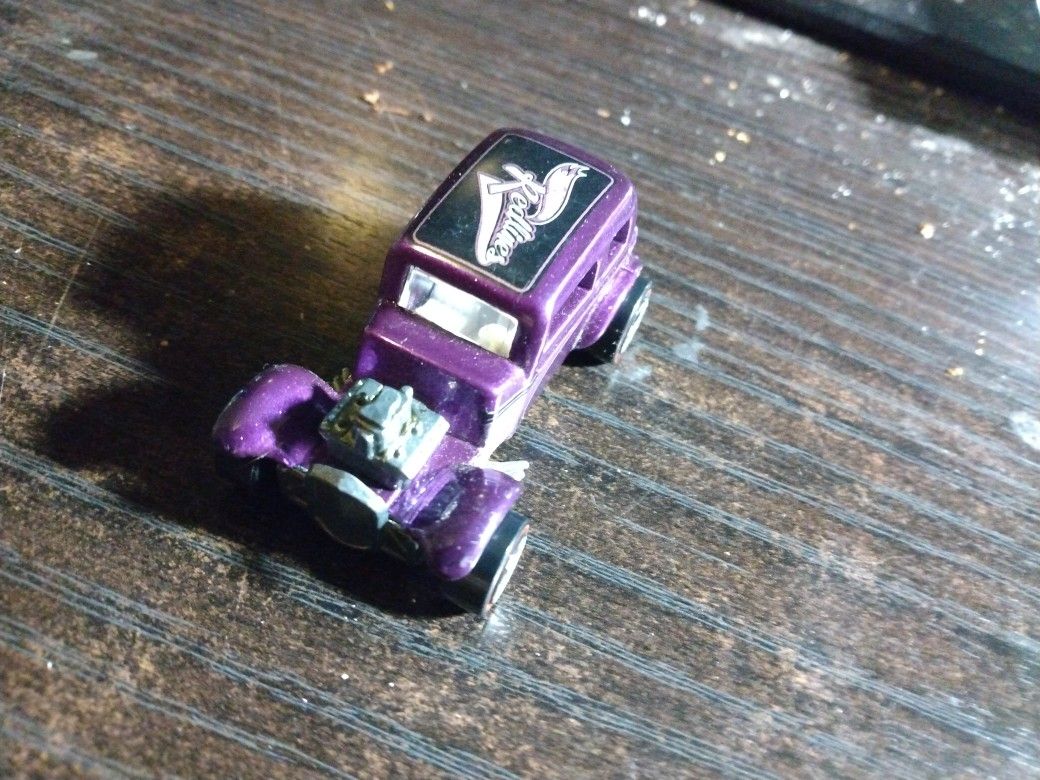 Rare Hot Wheels Redline '32 Ford Vicky