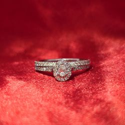 14k White Gold Diamond Pear Drop Ring 0.12 ctw