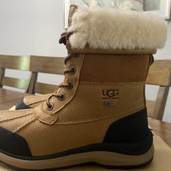 UGG Adirondack 