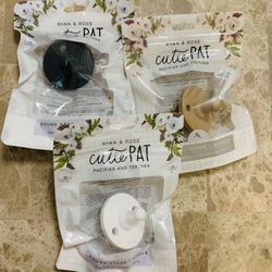 Ryan & Rose Pacifier/Teether Stage 1