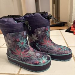 Girls Snow Boots (9/10)