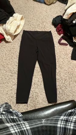 High-Waisted Black Workout Pants with Pockets L