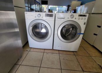 LG Front Load Washer & Dryer Set