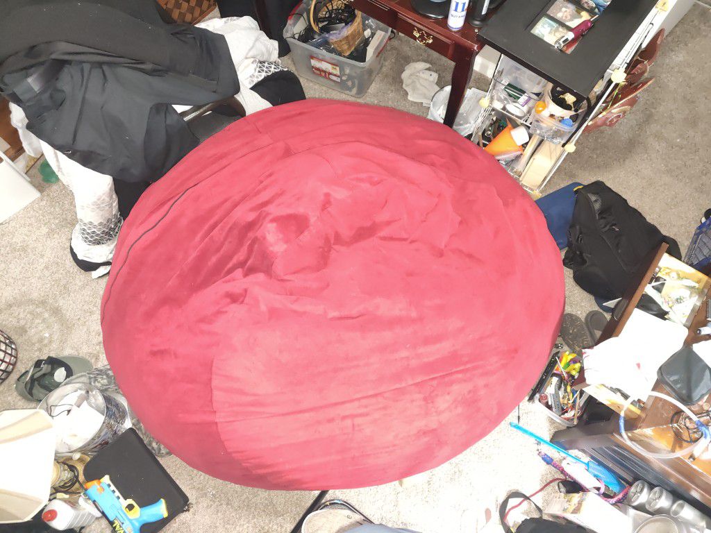 XXL Bean Bag Chair With Filling. 