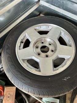 The rents are in good condition. Just need two tires. The other two are like 75%.