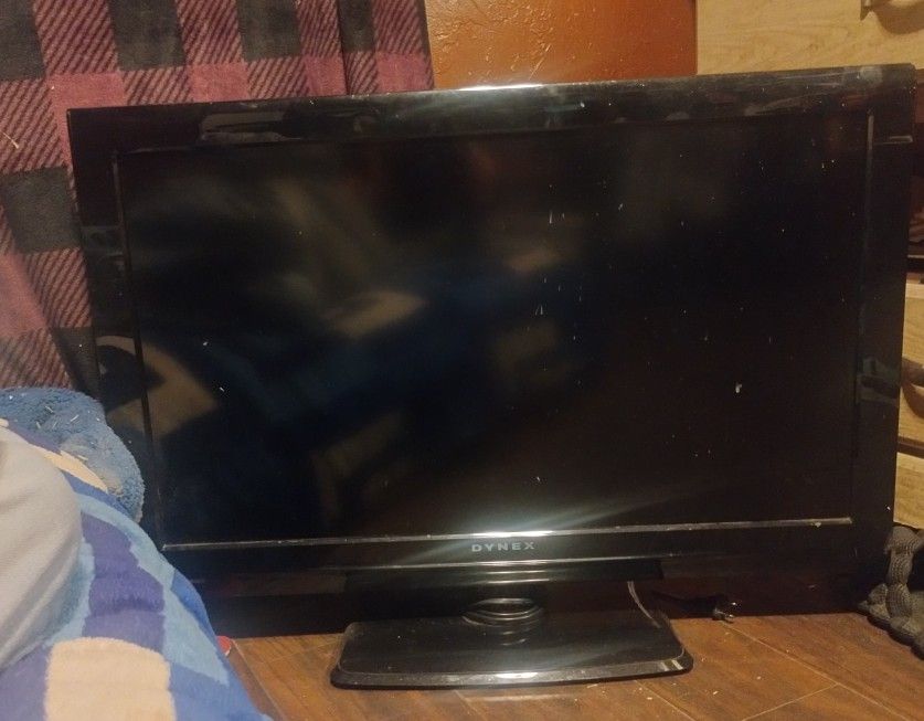 37 In Tv Works Well Just Needs A Universal Remote