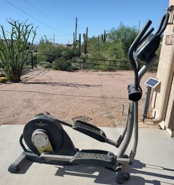 *REDUCED* Proform 900 Cardio Cross Elliptical
