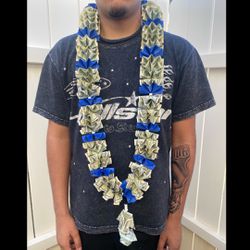 Money Lei With Cap And Gown