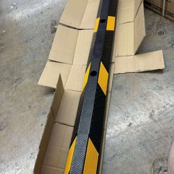 Curb Parking Garage Floor Stopper, 72" Heavy Duty Rubber Parking Curb with Yellow Reflective Stripes,