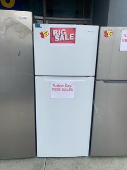 Frigidaire Top-Freezer Refrigerator White- Take it Today Pay Later! Ask For Details!