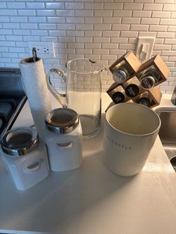 Kitchen Essentials & Accessories Bundle