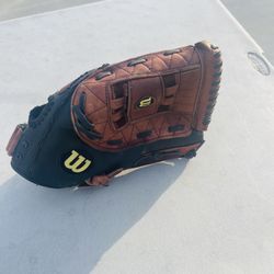Wilson’s Fielders Glove Sizzle 13” 