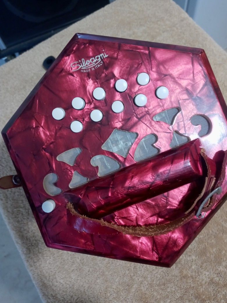CONCERTINA