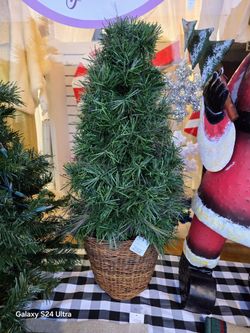 Flat Back Artificial Tree Door Hang