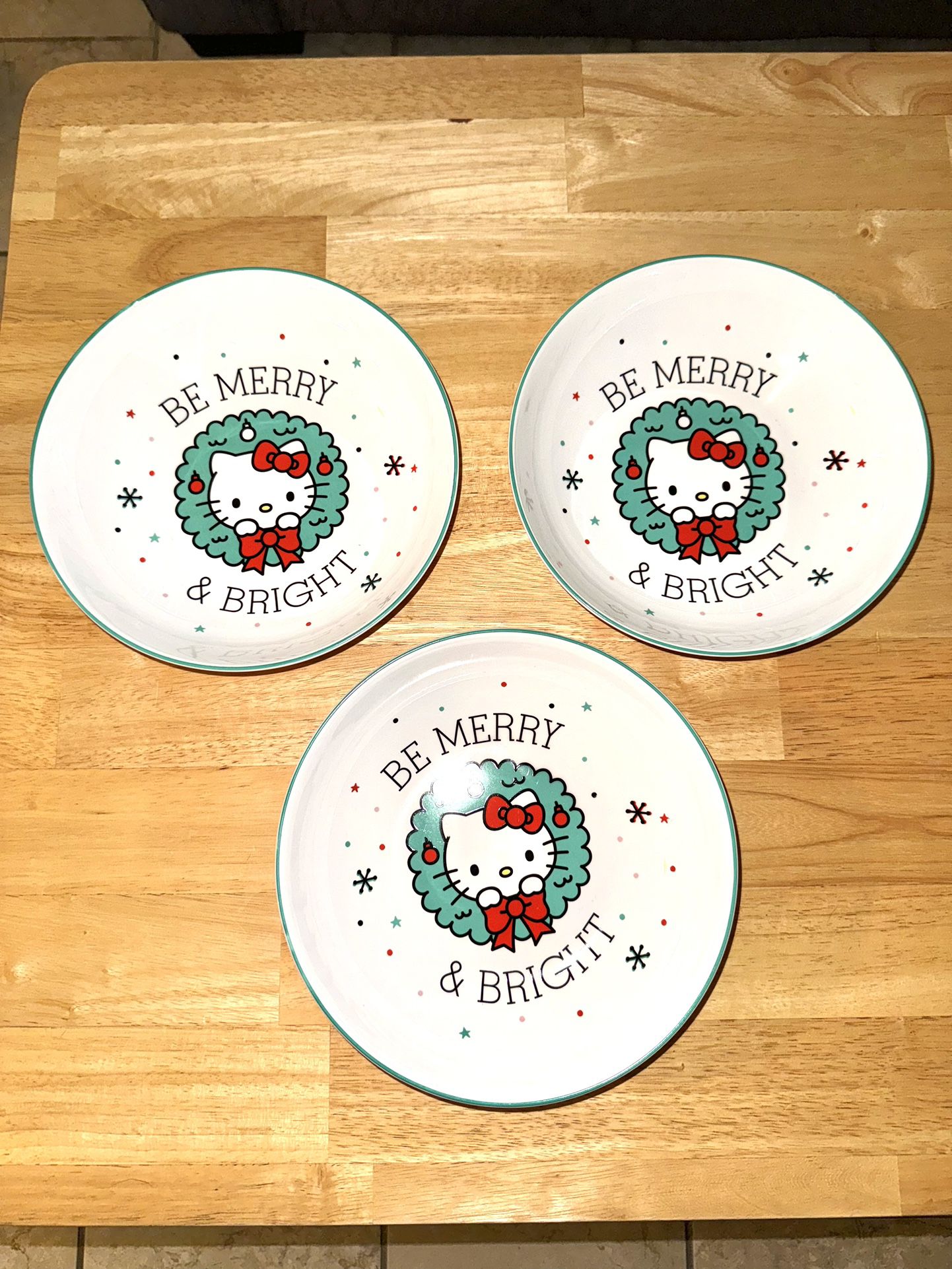 Sanrio Hello Kitty 2023 Ceramic Christmas Dinner Plates 10.5” Set Of 3