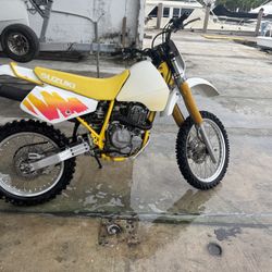 Suzuki DR 350 R
