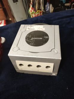 Silver Nintendo GameCube home video game console (model DOL-101 or DOL-001