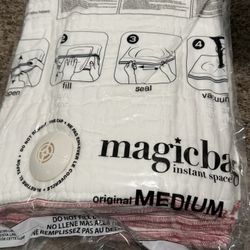 Prefold Cloth Diapers - M