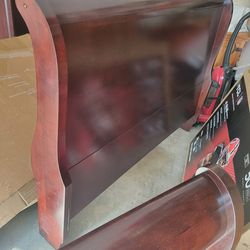 Queen Sleigh Bed Head/Foot/Side Board & Frame