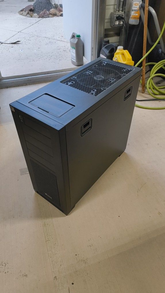 Corsair Desktop Case