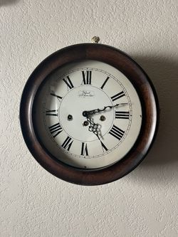 Quench Call River Mass Wind-Up Clock