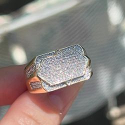 Chunky Solid 10k Gold Men’s Ring! 1ct Of Natural Diamonds 