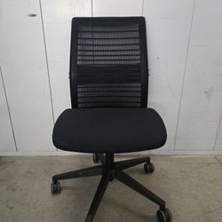 2020 Steelcase Think V2 Fully Ergonomic Armless