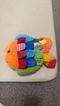 Melissa and Doug flip fish tummy time
