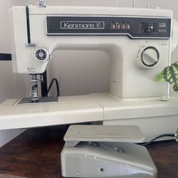 Vintage Kenmore 10 Sewing Machine with Foot Pedal – Heavy Duty & Reliable