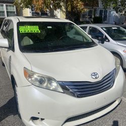 2011 Toyota Sienna