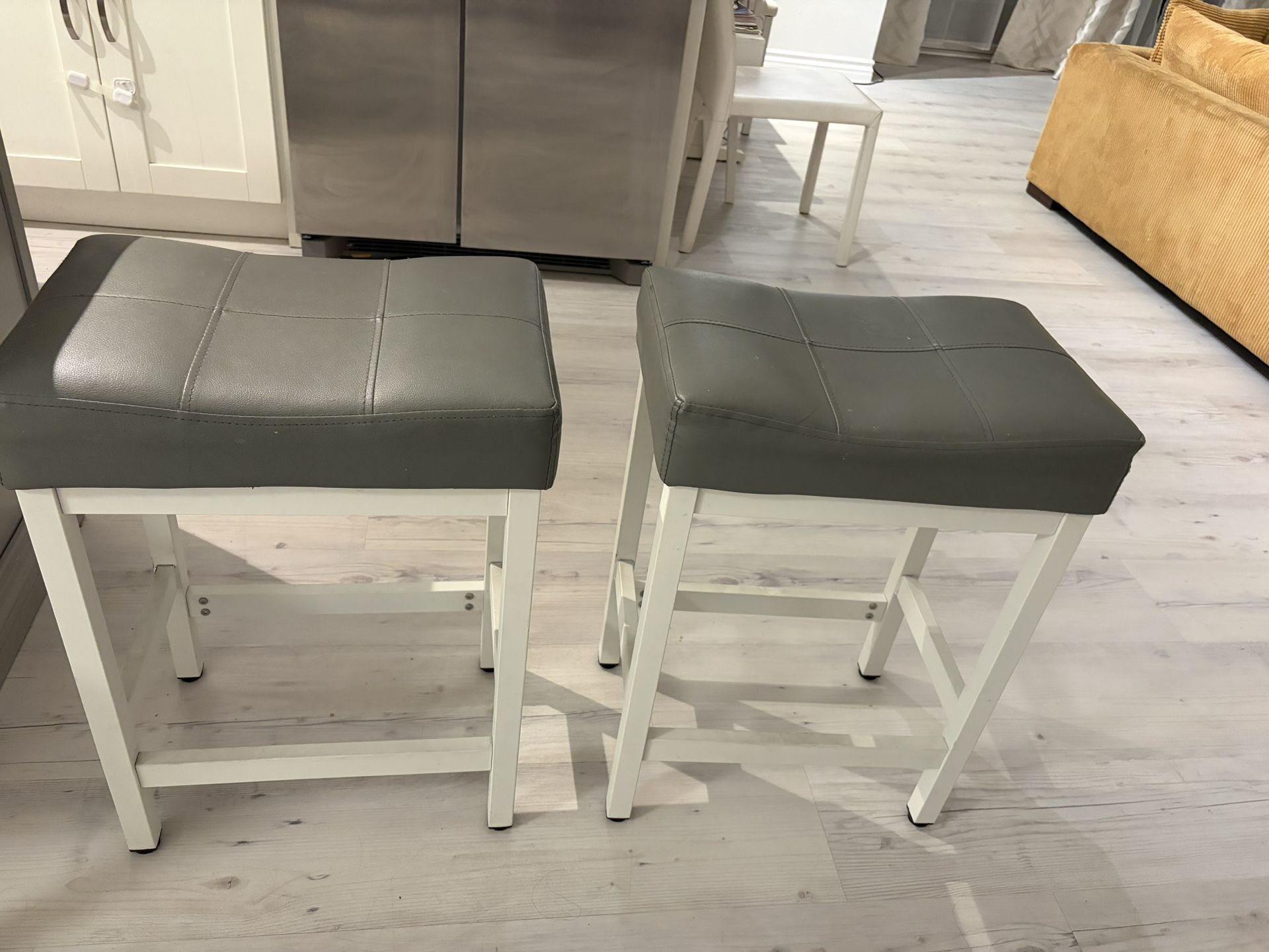 Counter Stools Set 24’