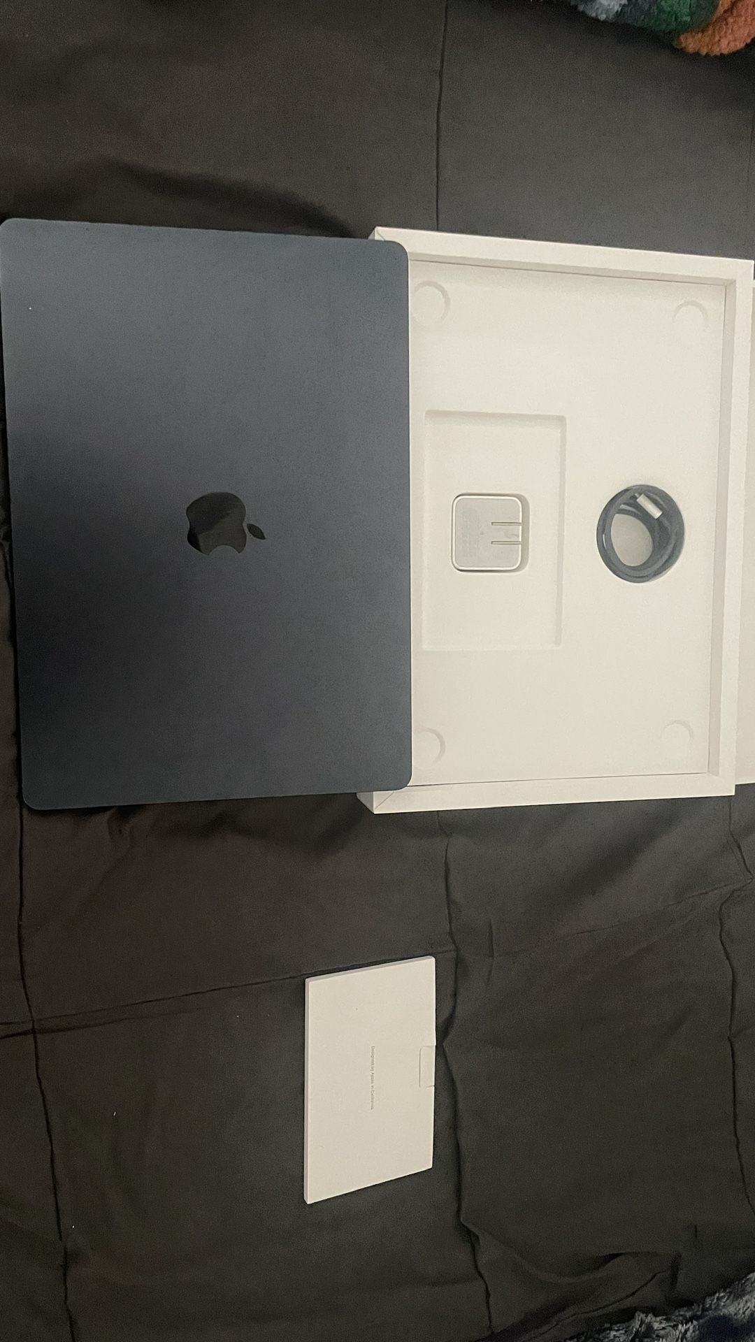Apple - MacBook Air 15" Laptop - M2 chip - 8GB Memory - 256GB SSD (Mid 2023)