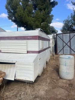 16 Foot Vintage Camp Trailer $1500
