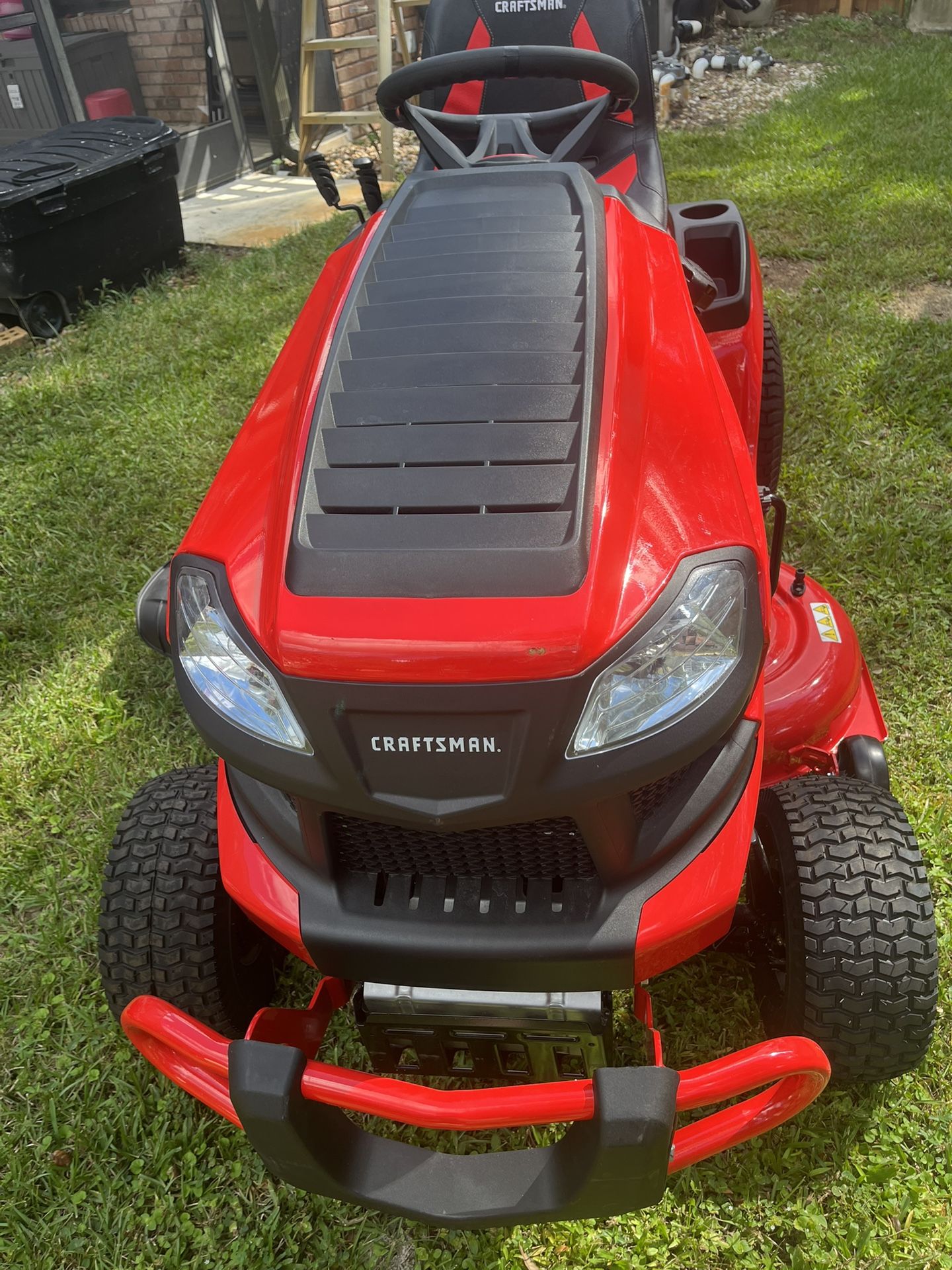 Craftsman T2200Y Riding Lawn Mower (Brand New)