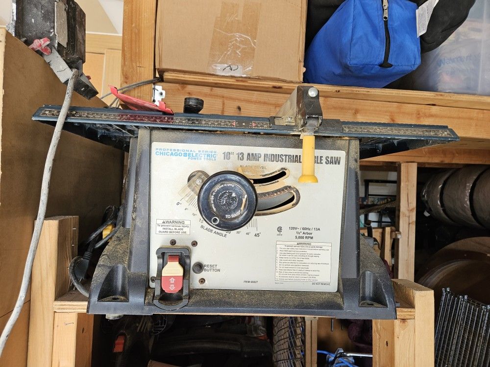Chicago Electric Table Saw