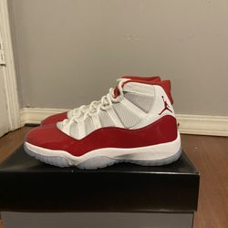 Air Jordan 11 Cherry Size 11 Men